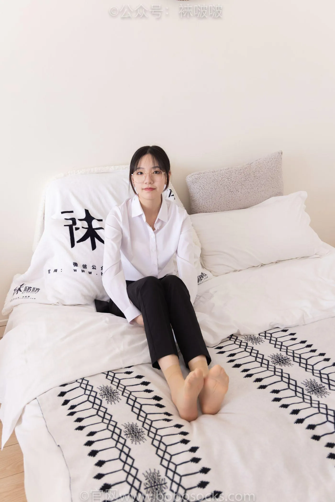 [BoBoSocks袜啵啵]NO.085 小甜豆-平底鞋、短灰丝、短肉丝 [140P]插图6